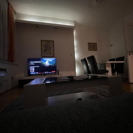Central Bank Apartment Sarajevo Bagian luar foto