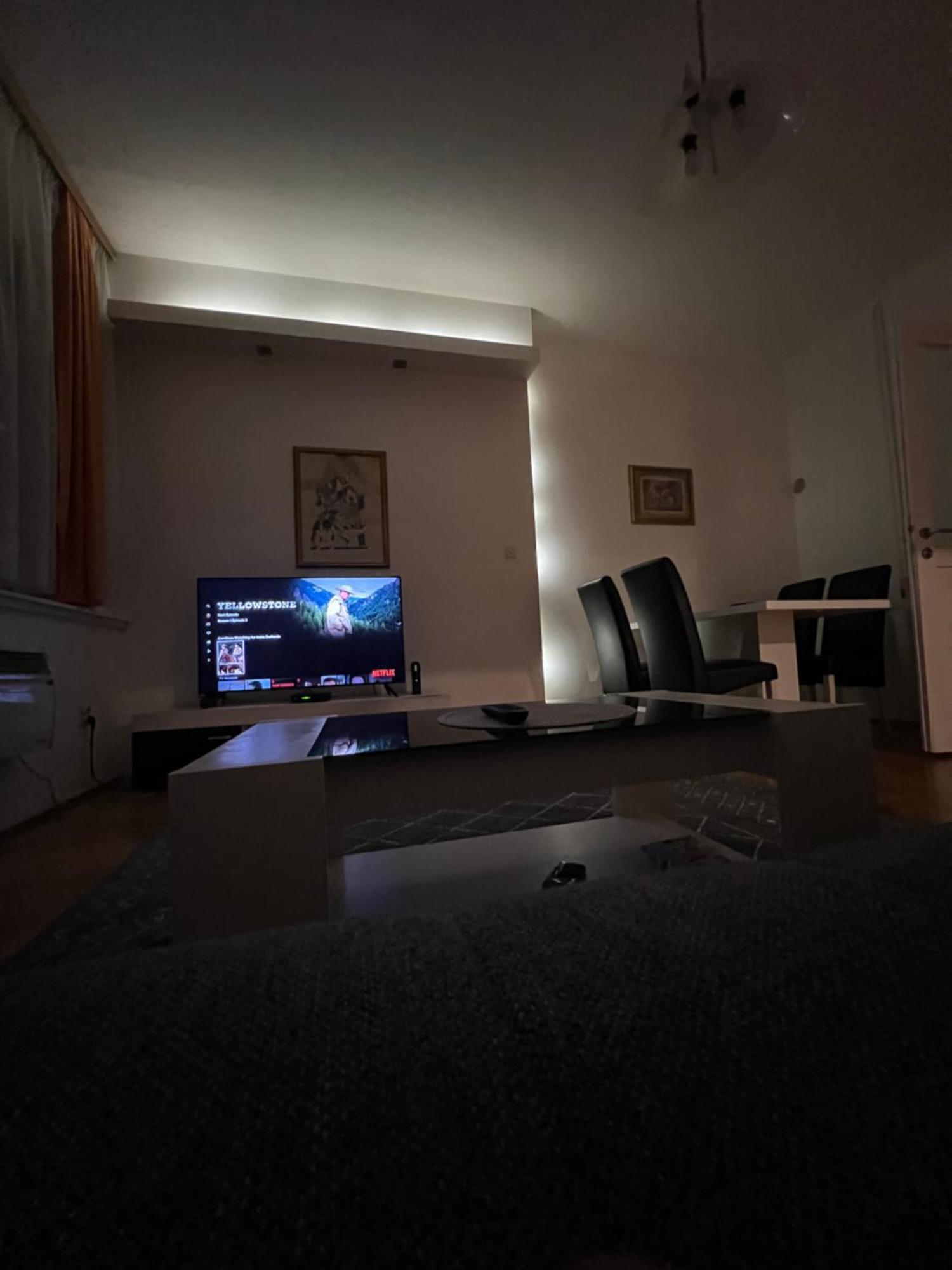 Central Bank Apartment Sarajevo Bagian luar foto